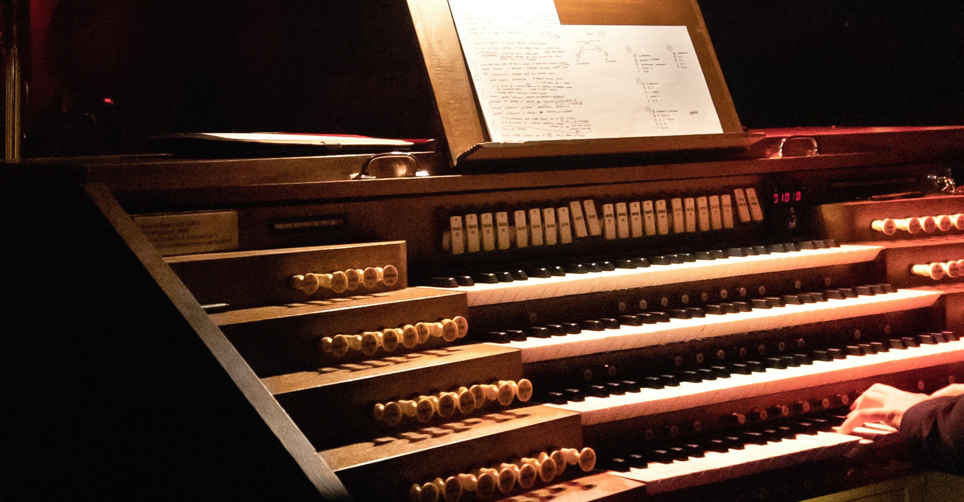 Console de l'orgue de l'Auditorium