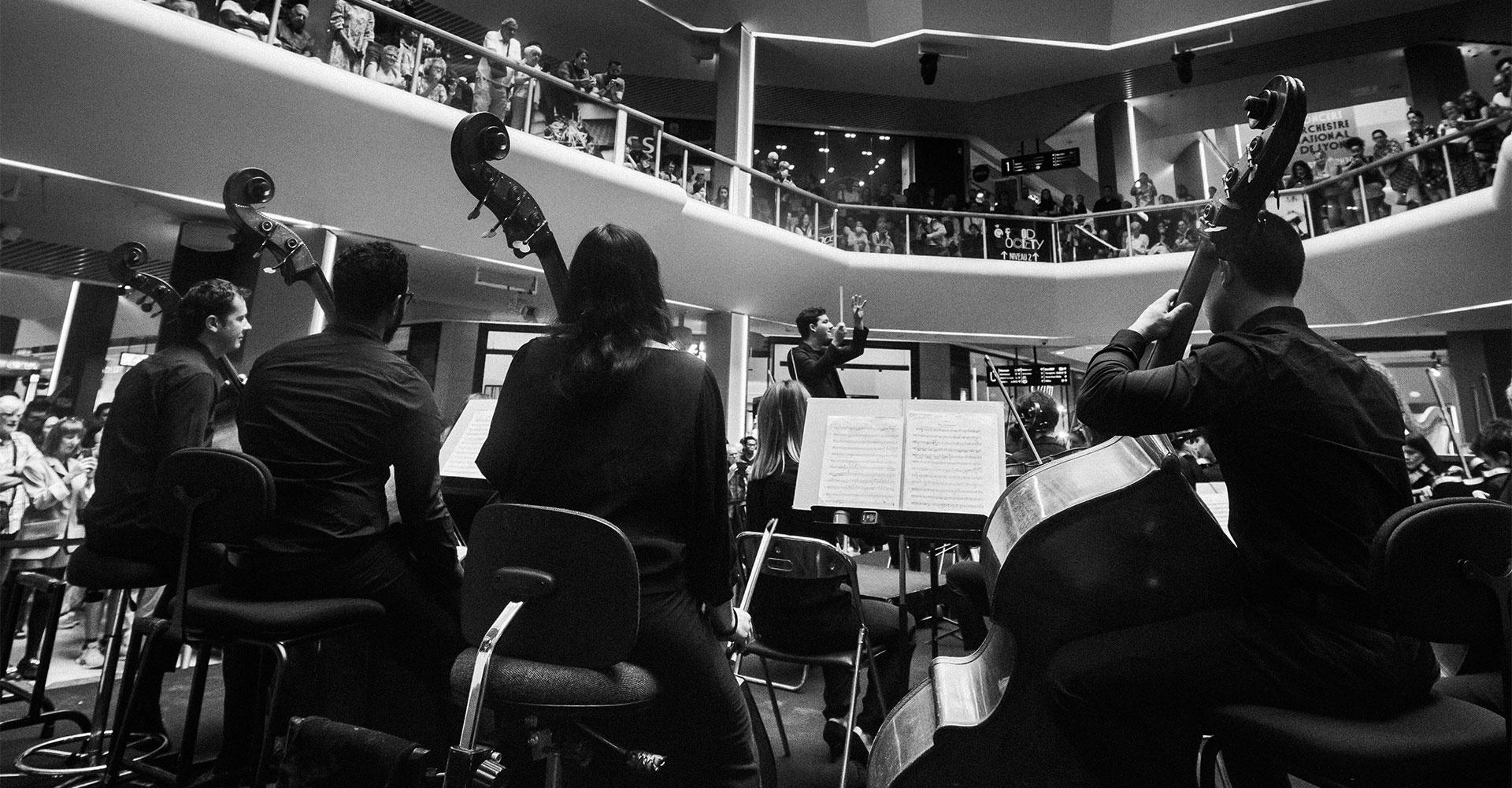 Orchestre national de Lyon au centre commercial de la Part-Dieu
