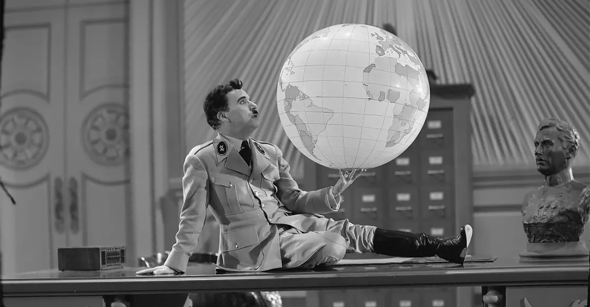 Image du film Le Dictateur de Charlie Chaplin