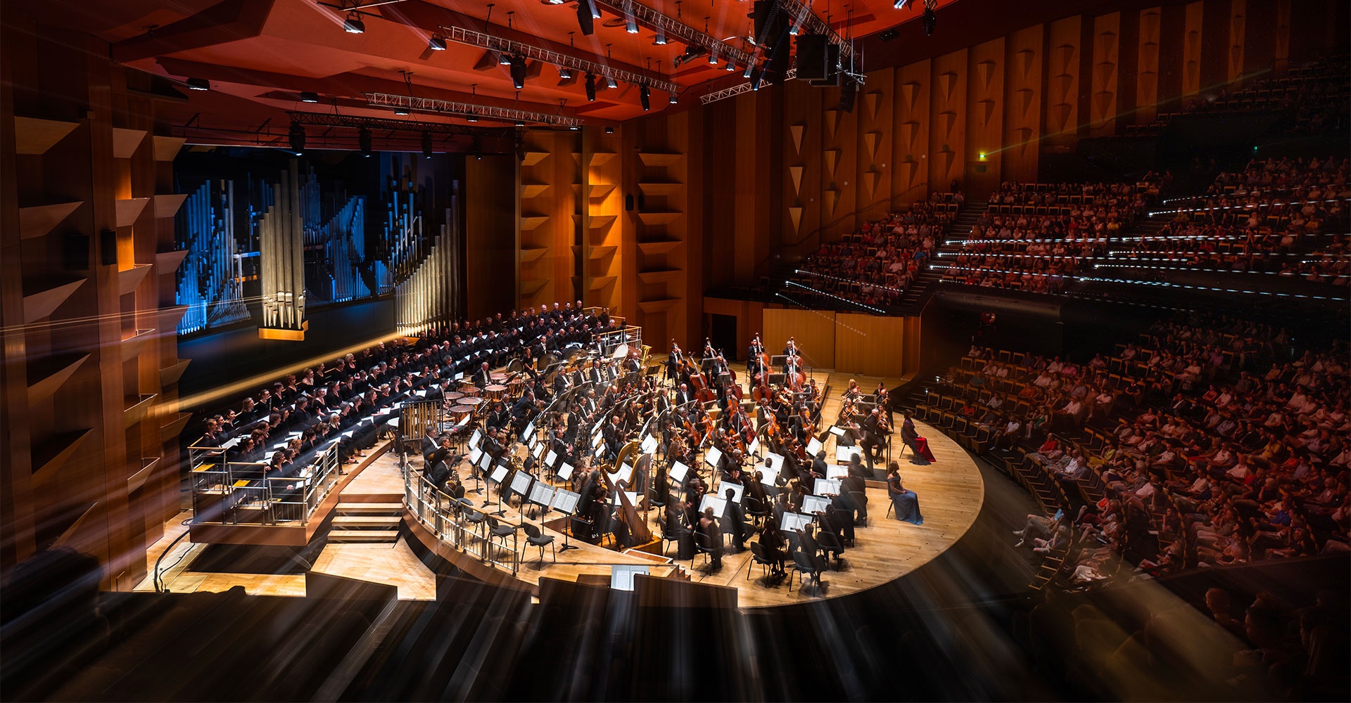 Orchestre national de Lyon sur la scène de l'Auditorium