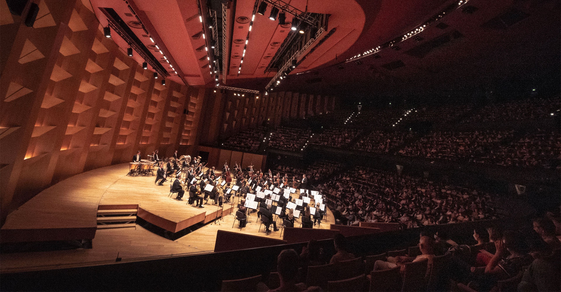 Orchestre national de Lyon sur la scène de l'Auditorium