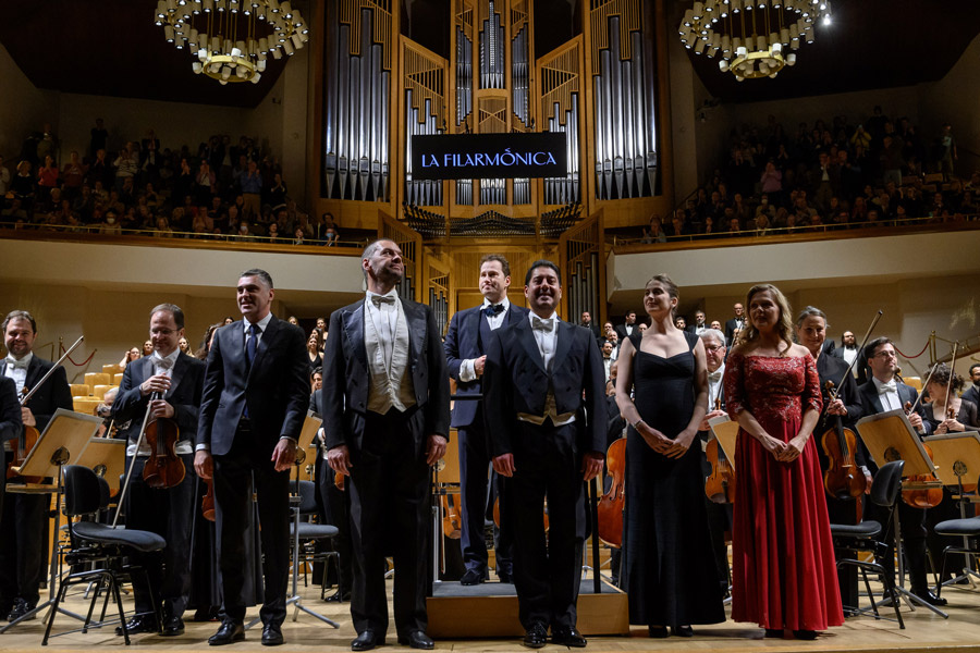 Orchestre national de Lyon sur la scène de l'Auditori de Madrid