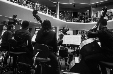 Orchestre national de Lyon au centre commercial de la Part-Dieu