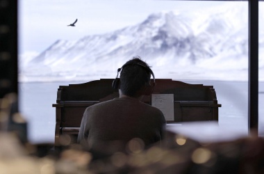 Damon Albarn au piano